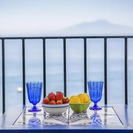 Blue View Daire Capri